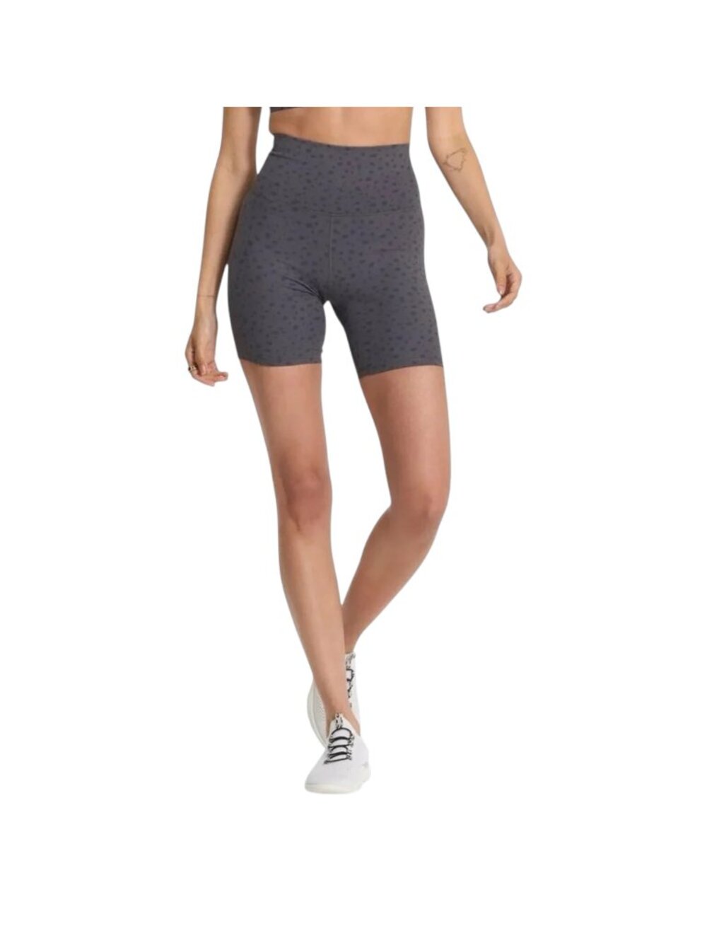VUORI Daily Short in Black Tonal Dot Print 6" - Size Small